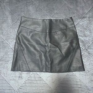 H&M black short leather skirt